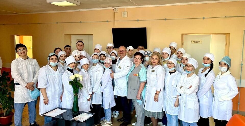 Гостями роддома стали студенты второго курса Уральского регионального колледжа